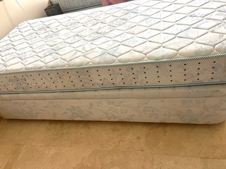 Canape tapizado abatible 90 x 180 con colchon Aho