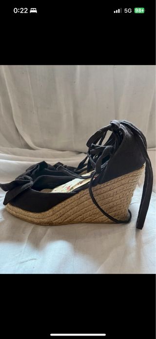 Alpargatas cuña lazada