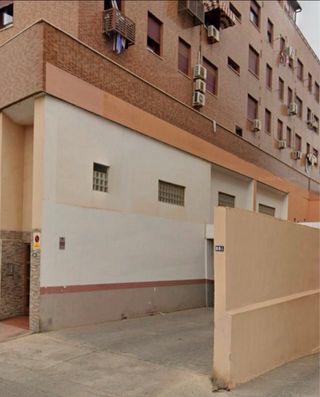 Plaza de Garaje & Trastero