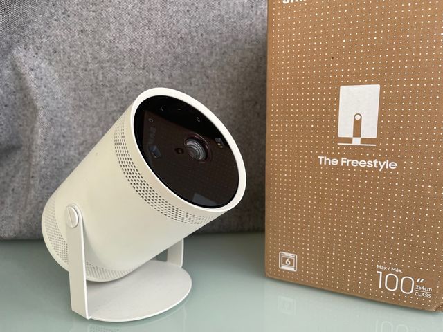 Proyector samsung the freestyle 100”