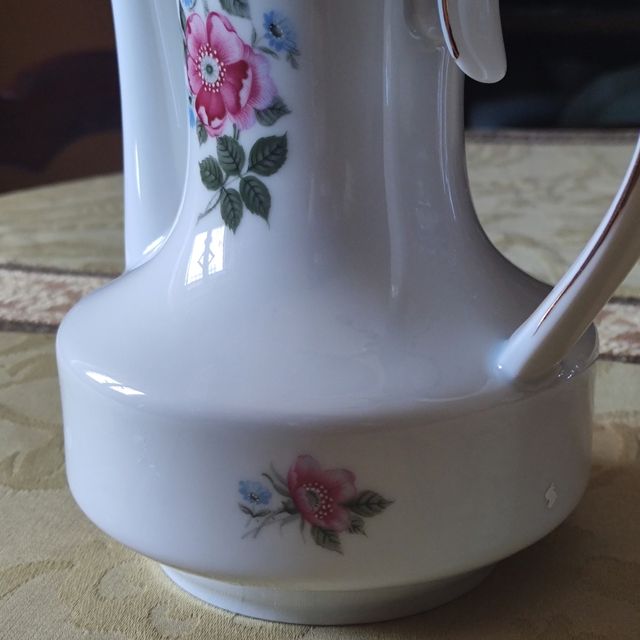 Caffettiera in porcellana Winterling