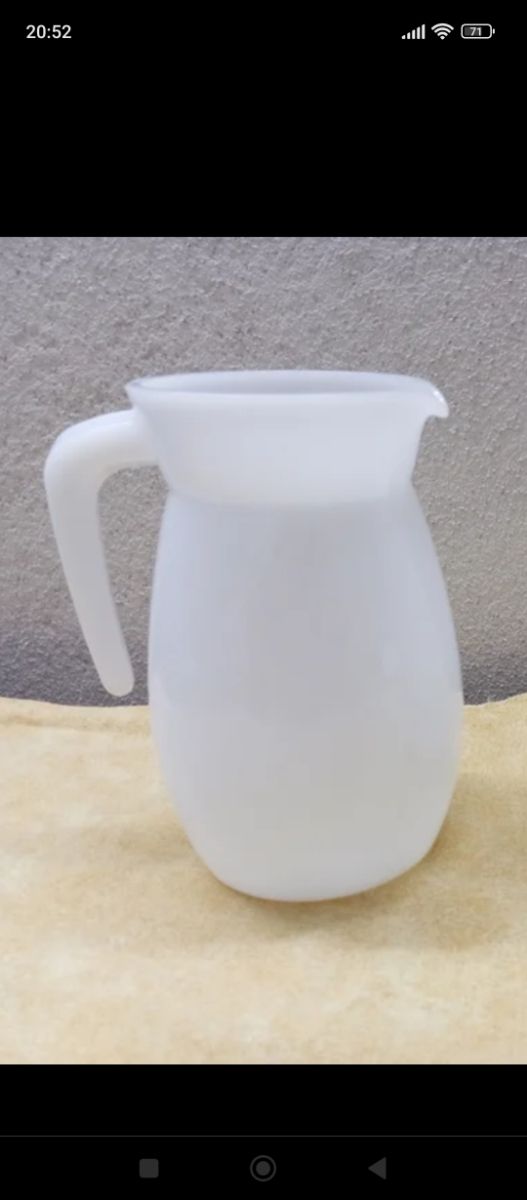 Jarra arcopal blanca 