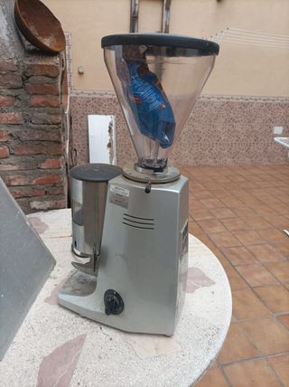 Molinillo de cafe antiguo