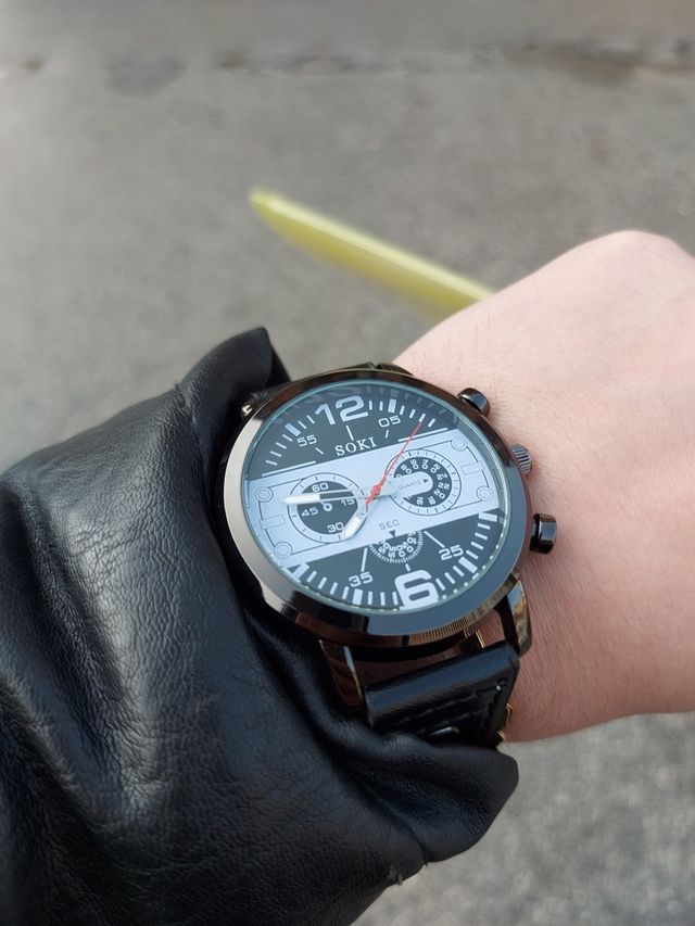 Orologio soki uomo nero