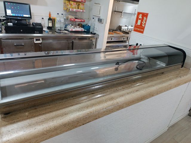 Vitrina refrigerada tapas