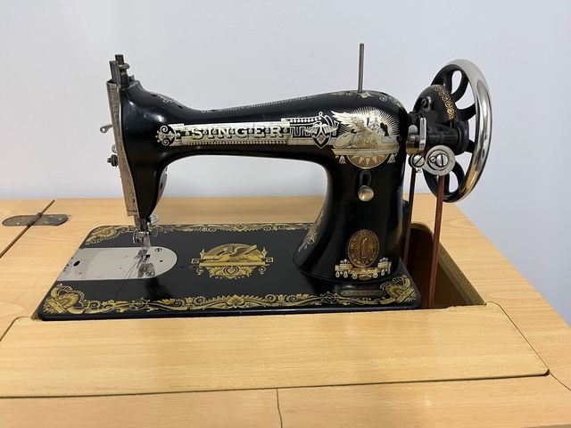 Maquina de coser antigua singer