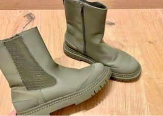 Botas engomadas (agua) zara 