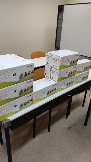 Impresora láser a color HP LASERJET CP1515N