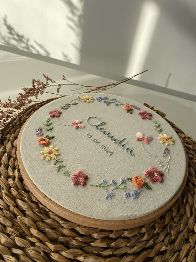 Bastidor bordado personalizado nombre