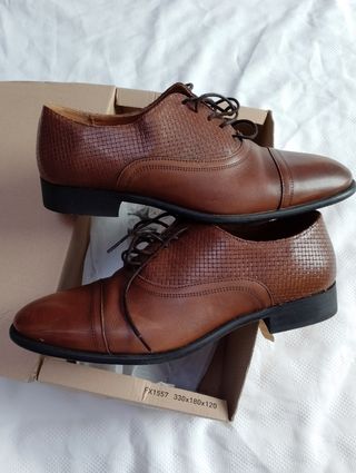 Zapato marrón de hombre