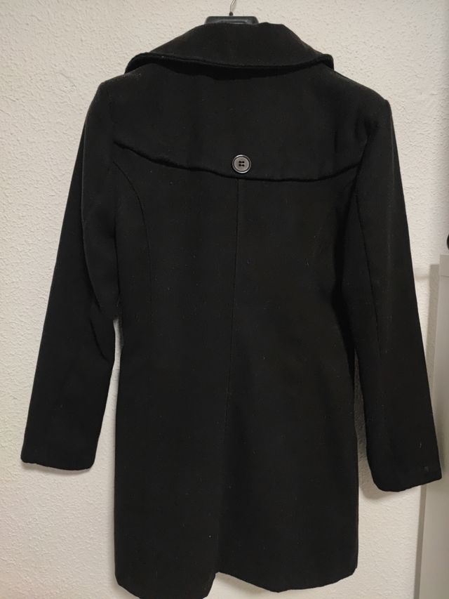 Abrigo negro mujer