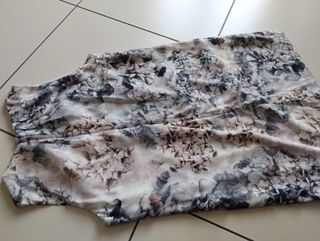 Abito smanicato svasato floreale 44