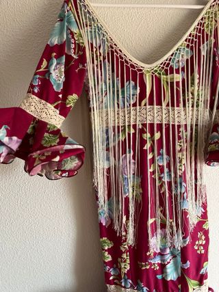 Vestido flamenca burdeos con flores