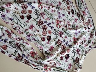 Abito manica lunga fiori