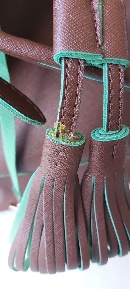 Borsa a secchiello marrone e verde