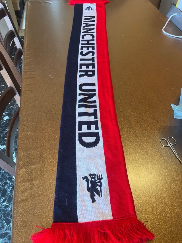 Sciarpa MANCHESTER UNITED nuova 