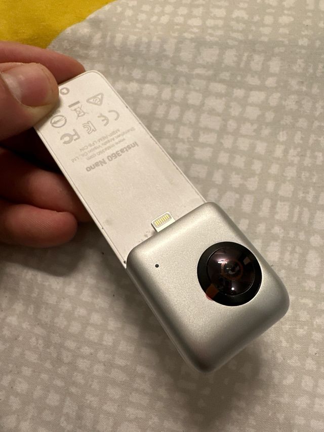 Insta 360 Nano