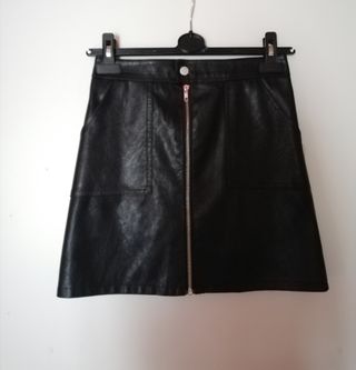 falda pantalón zara polipiel 