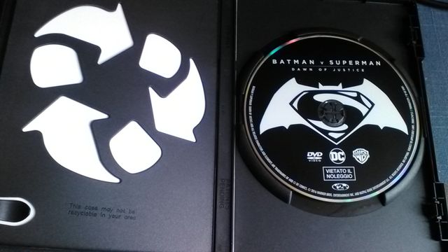 Batman V Superman Dawn Of Justice - DC Comics Dvd