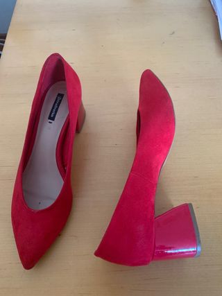 Zapatos rojos de salon