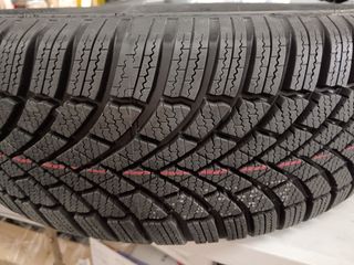 Bridgestone BLIZZAK LM005 - 195/60 R16 89H - C/A/7