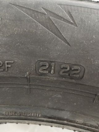 Bridgestone BLIZZAK LM005 - 195/60 R16 89H - C/A/7