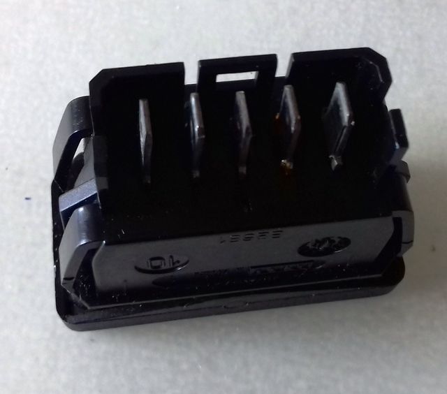 Botones elevaluna Saxo.