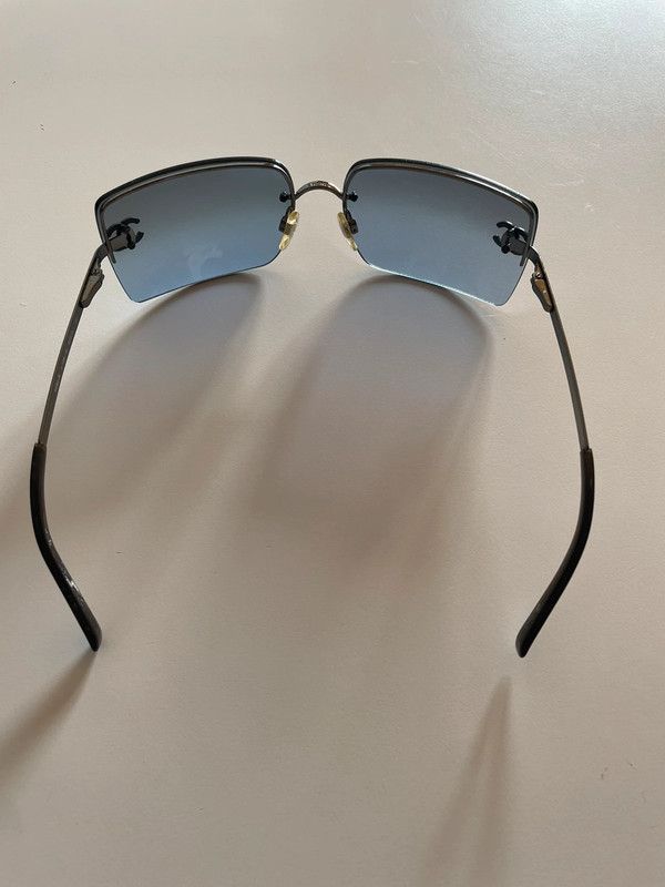 Occhiali da sole vintage Chanel con strass