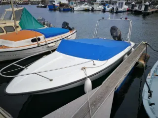 Lancha con remolque
