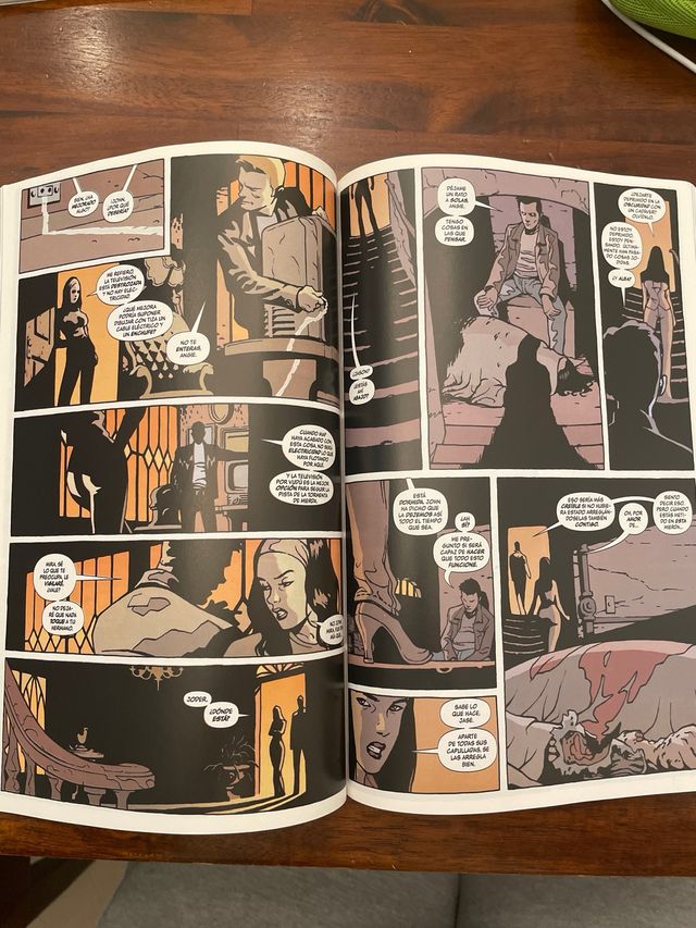 Hell Blazer Cara a la pared