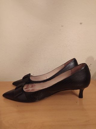 UTERQÜE - zapatos salon tacon kitty 37