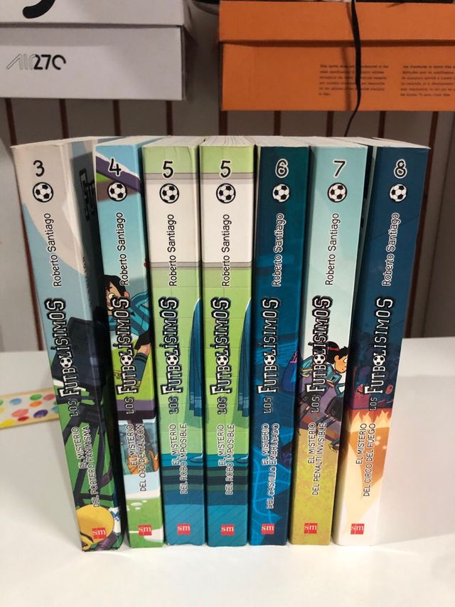 Los futbolísimos, colección de libros.