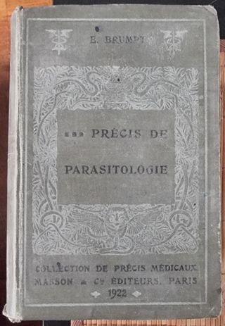 Libros de medicina en francés.