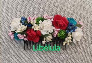 Peinetas de huertana de flores.