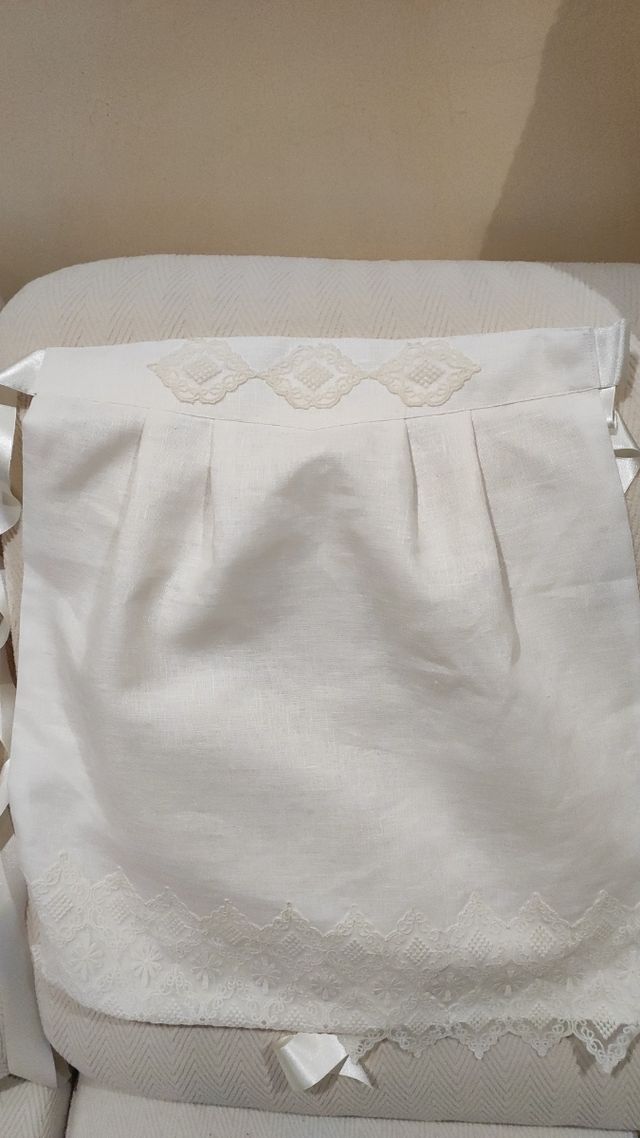 Delantal y pico zagalejo