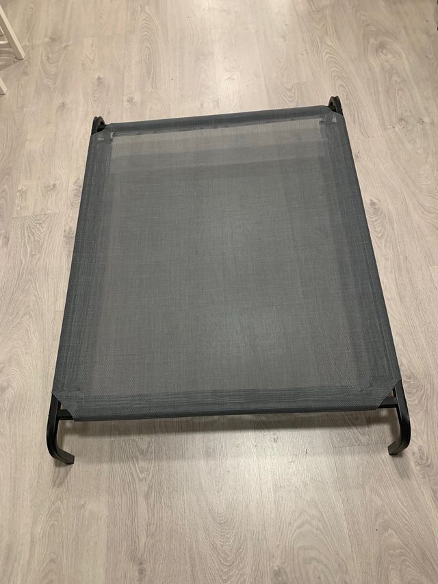 Cama elevada mascotas