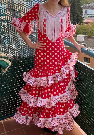 Vestido de flamenca rojo lunares blancos