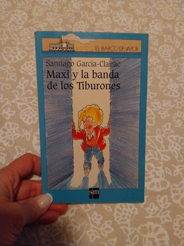 Maxi y la banda de los Tiburones