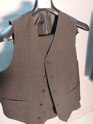 Traje y chaleco