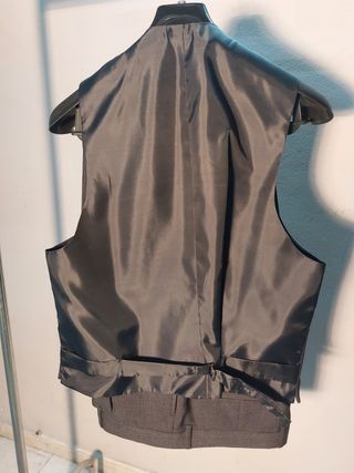 Traje y chaleco