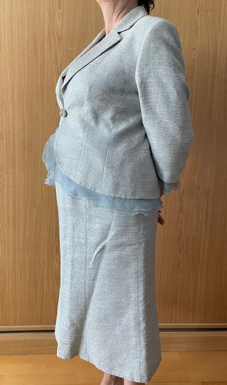 Traje de invitada, de falda