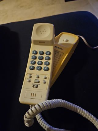 Teléfono antiguo