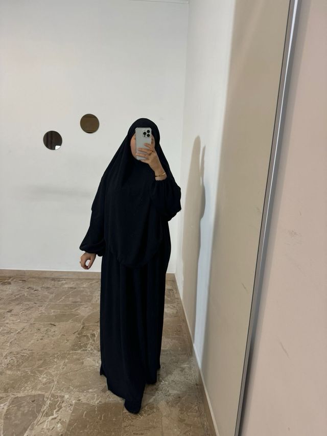 abaya con khimar