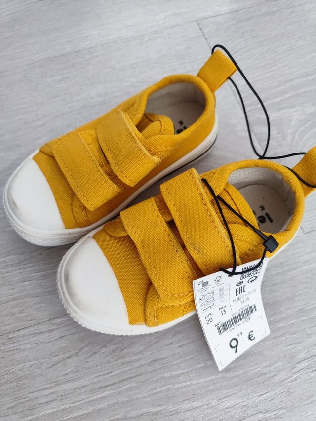 Zapatillas respetuosas Lefties amarillas