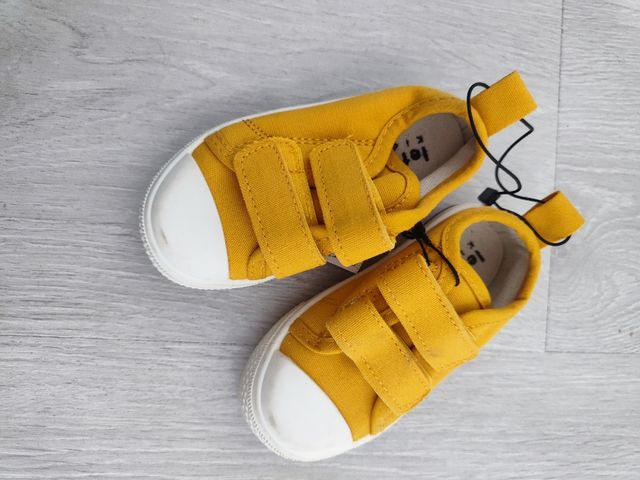 Zapatillas respetuosas Lefties amarillas