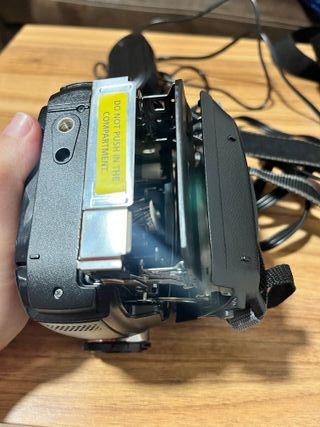 Cámara de vídeo Samsung VP-D391 y funda