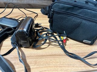 Cámara de vídeo Samsung VP-D391 y funda