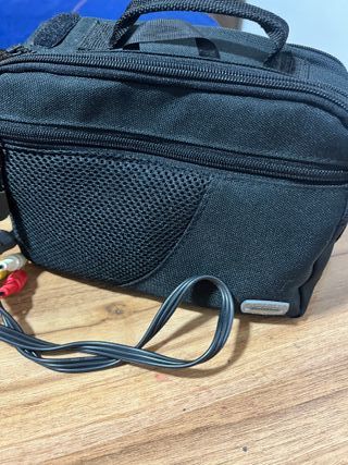 Cámara de vídeo Samsung VP-D391 y funda