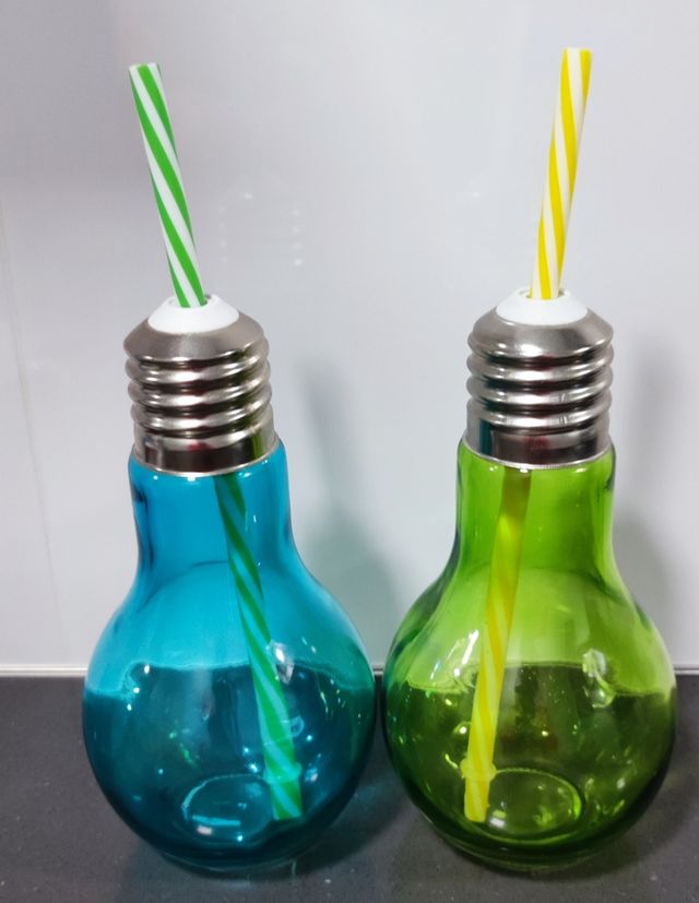 Botellas forma bombilla