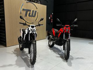 Beta ALP 4.0 trail 2025 roja nueva 